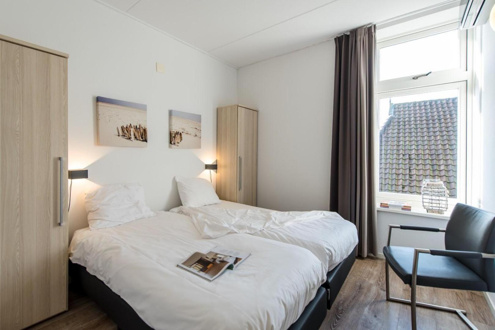 Staetige Dames Apartment เนส ภายนอก รูปภาพ
