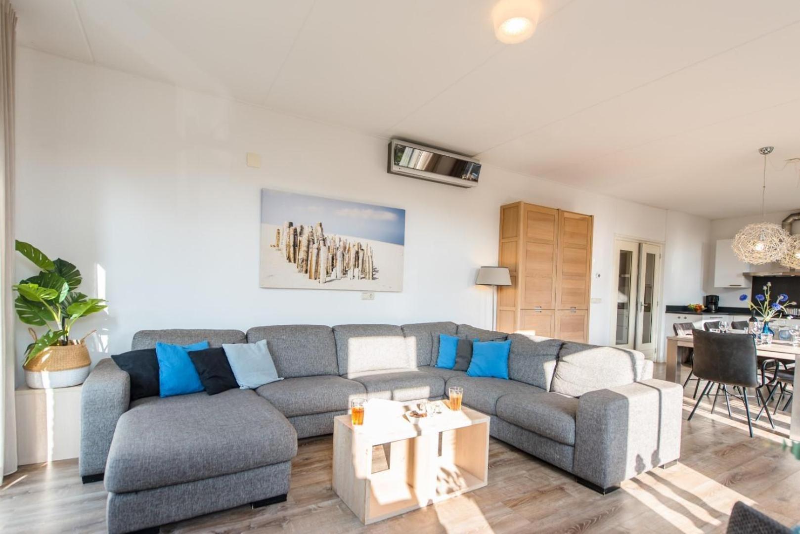 Staetige Dames Apartment เนส ภายนอก รูปภาพ