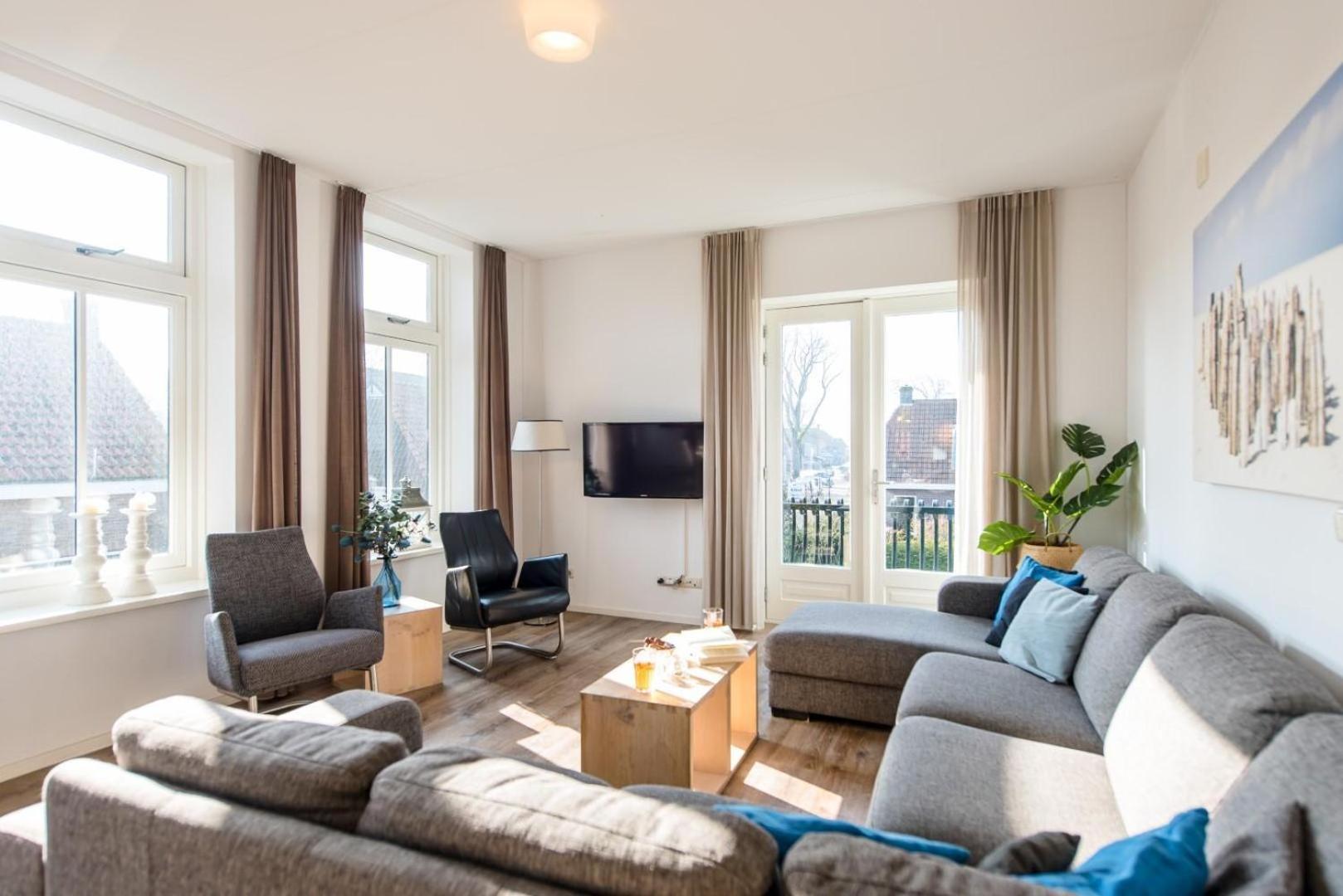 Staetige Dames Apartment เนส ภายนอก รูปภาพ