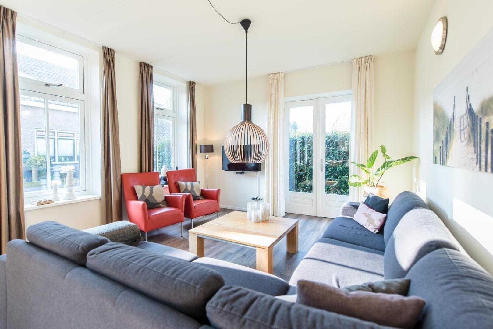 Staetige Dames Apartment เนส ภายนอก รูปภาพ